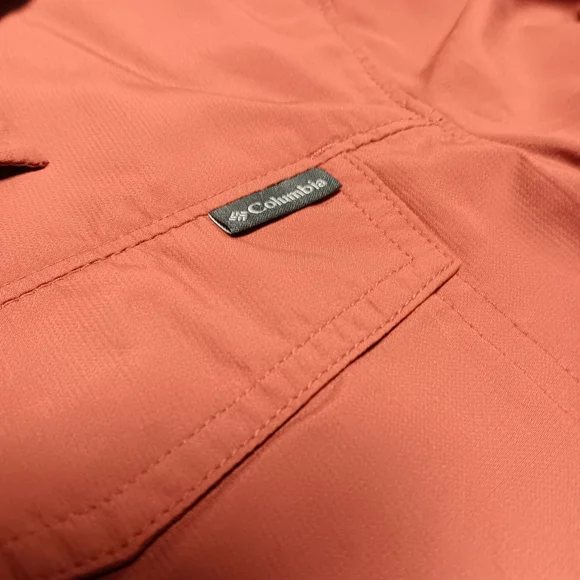 🧡COLUMBIA MEN'S SIZE LARGE 100% NYLON SHELL FRONT BUTTON COLLAR SHIRT. - Picture 3 of 9